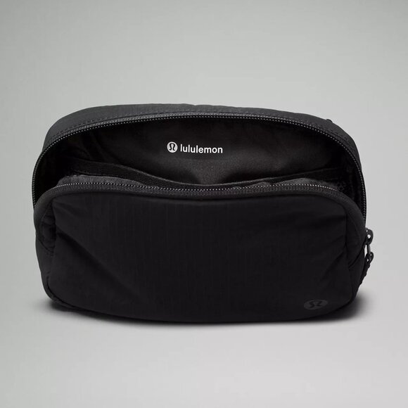 Lululemon Everywhere Belt Bag 1L Ripstop in Black, BNWT - Picture 5 of 7